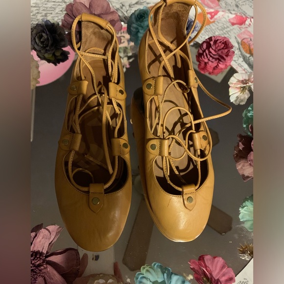 GUC!!!🎀Isabel Marant ballet flats 🥿 - Picture 3 of 10